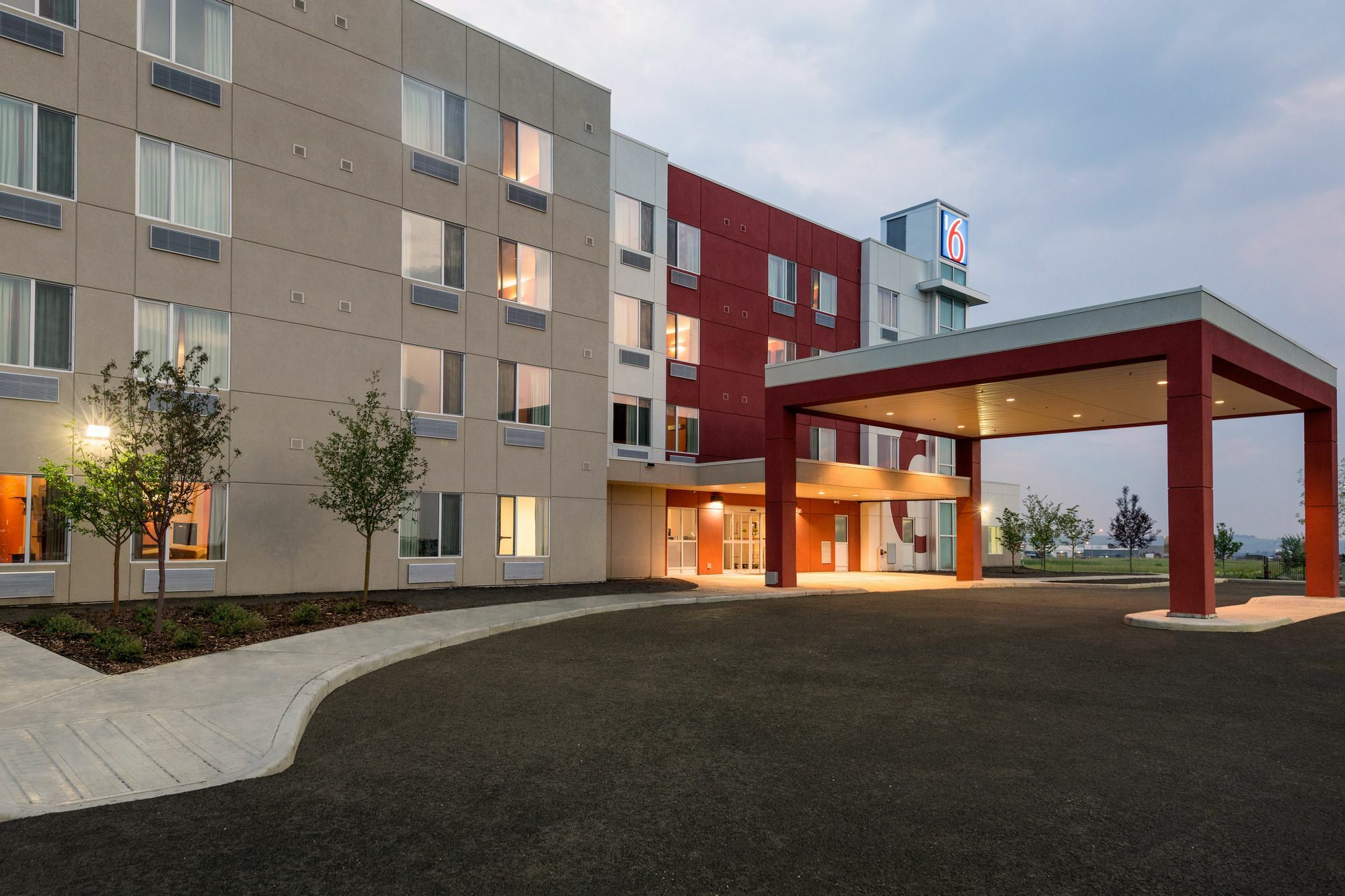 Motel 6 Airdrie Exterior foto